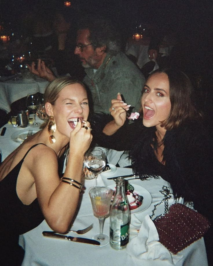 “Met my co-founder at table six.” Maja R.